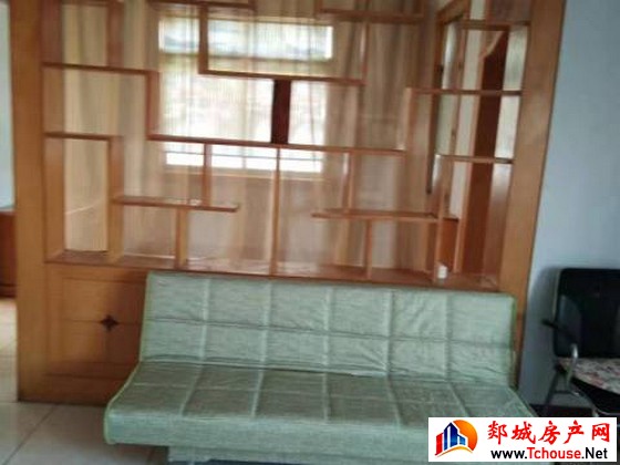 龙泉小区 3室2厅 110平米 简单装修 10000元/年
